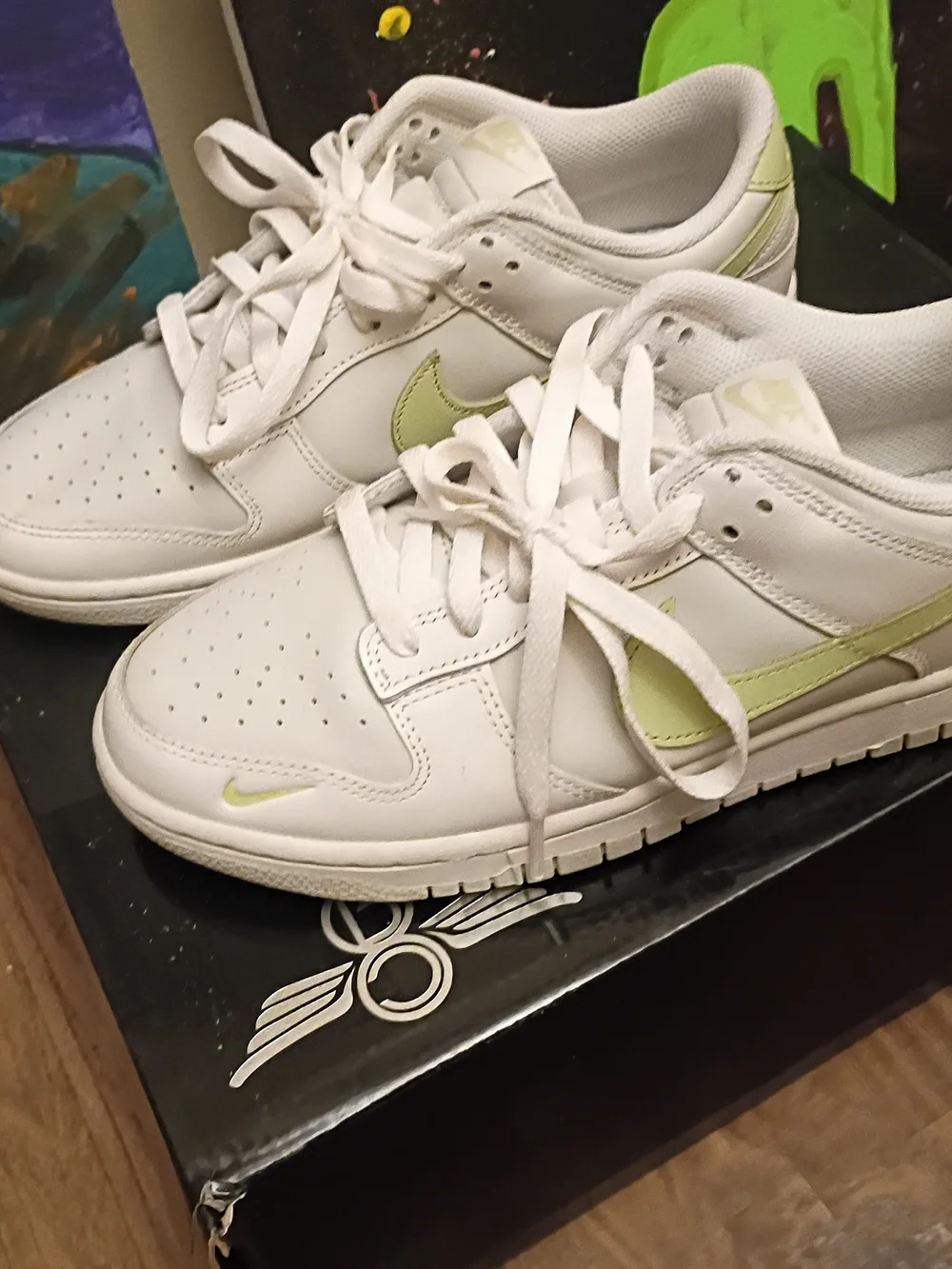 Nike Wmns Dunk Low 'Phantom Olive Aura'
